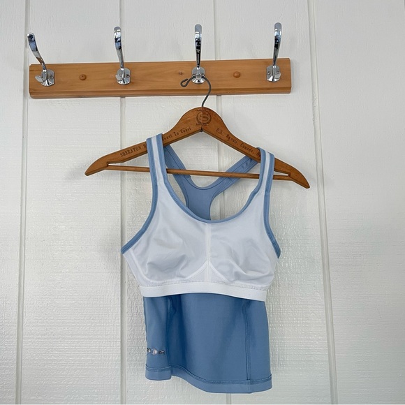 Blue Champion workout tank top with built-in bra - Picture 7 of 8